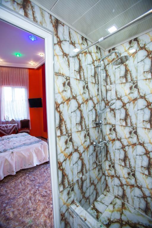Hotel Lika Tbilisi Buitenkant foto