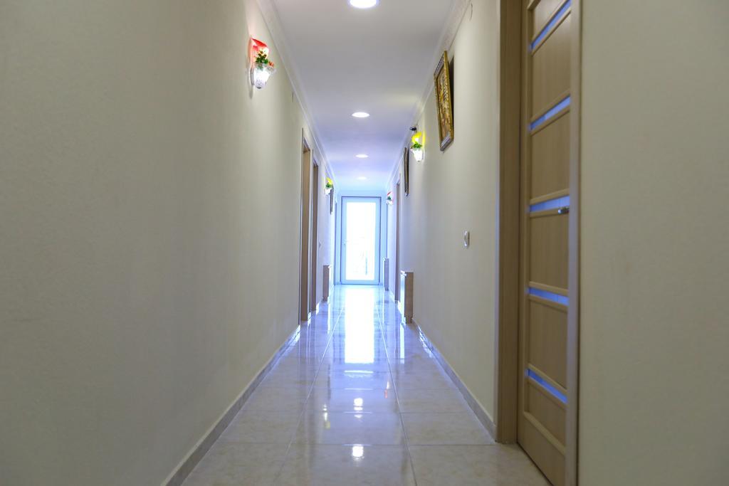 Hotel Lika Tbilisi Buitenkant foto