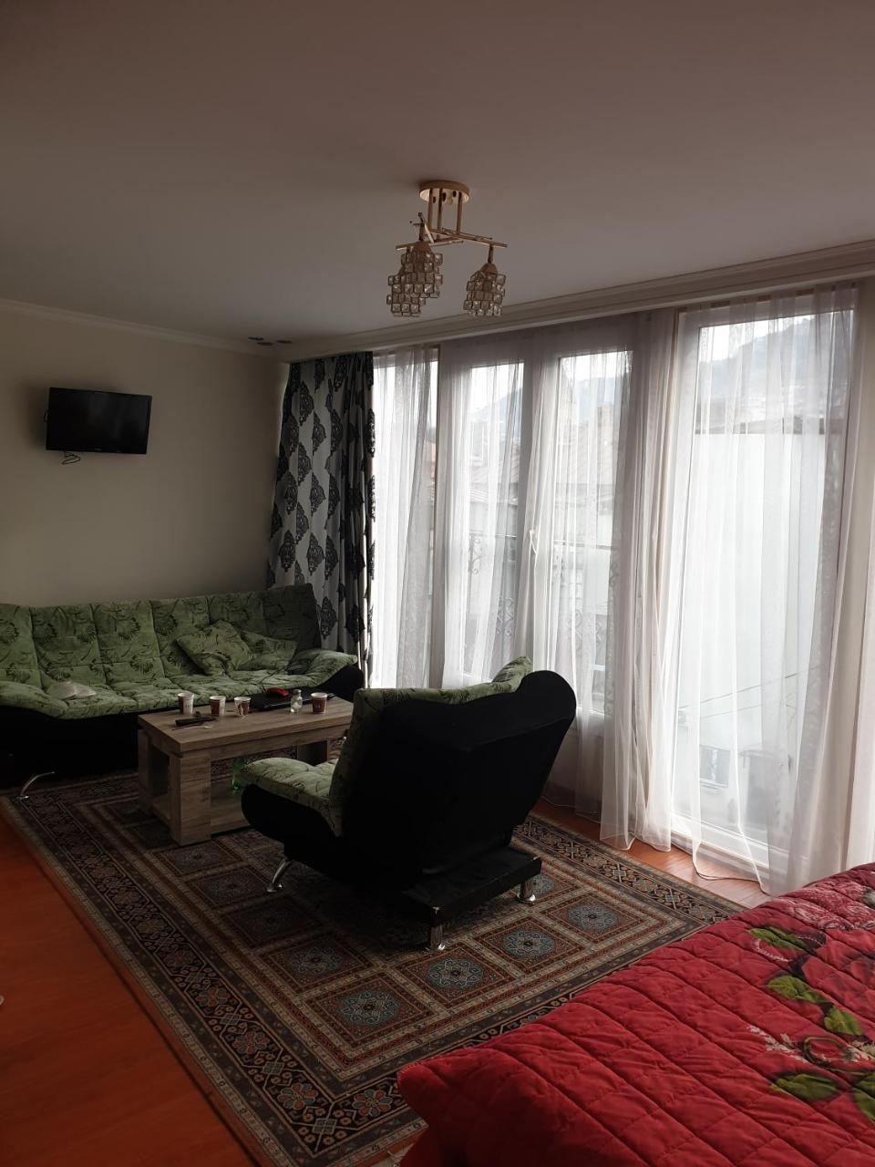 Hotel Lika Tbilisi Buitenkant foto
